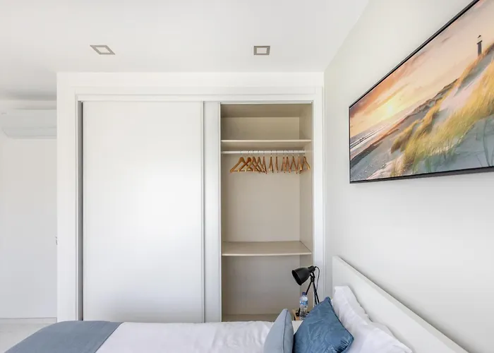 Вилла Atlantica One Luxury And Unique With Ocean View Лориньян